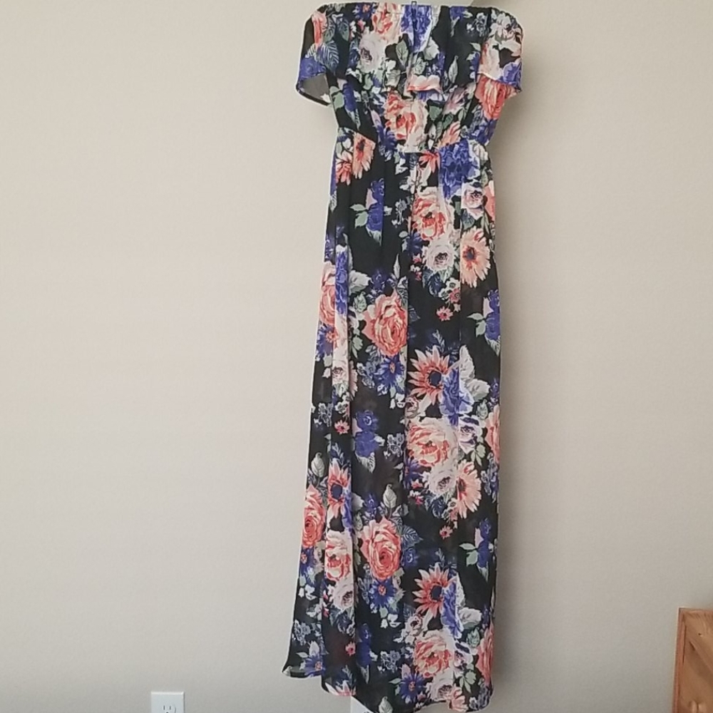 Forever21 Floral Off-Shoulder Maxi Dress